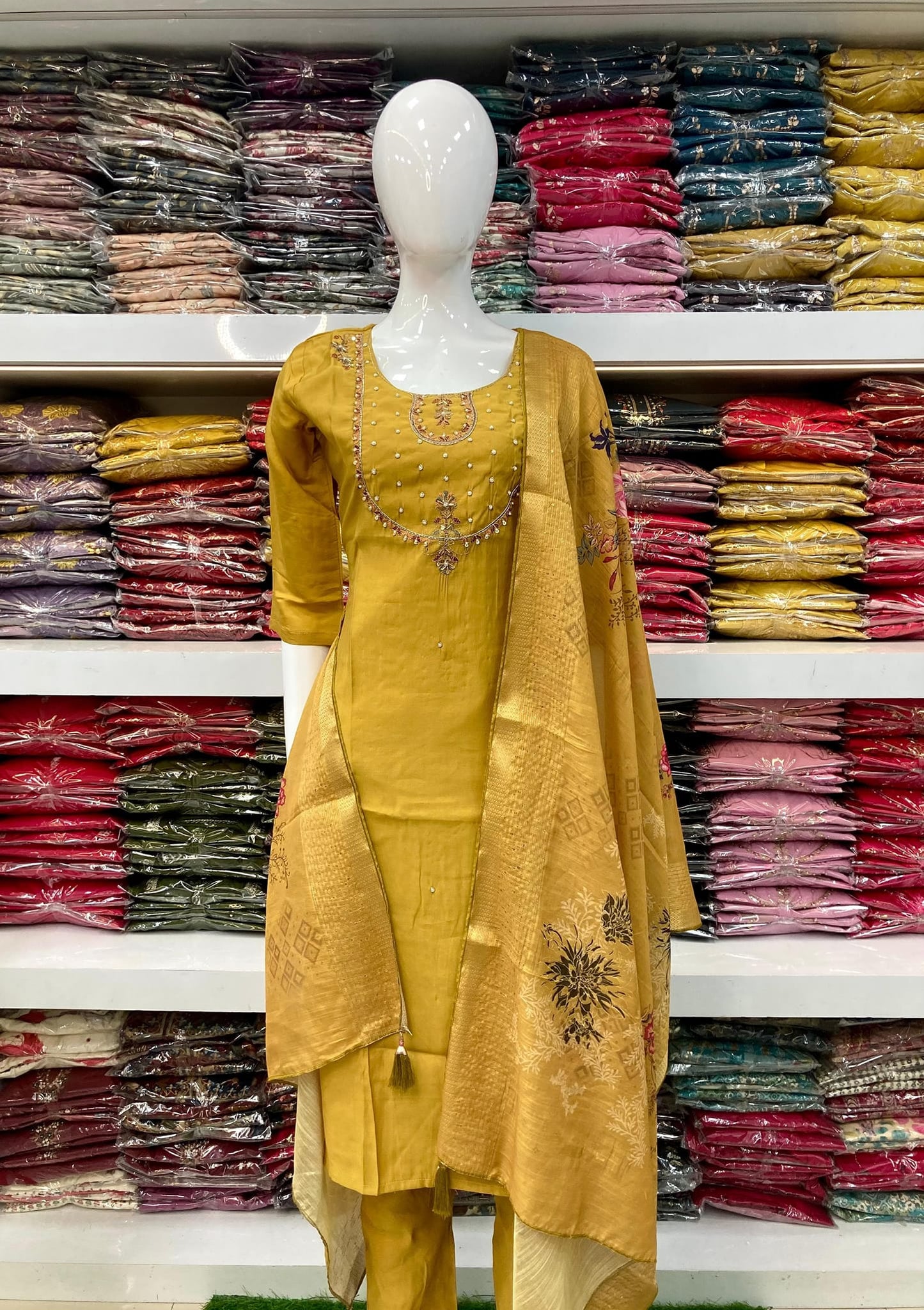 Women Kurtha suit- Multiple colors