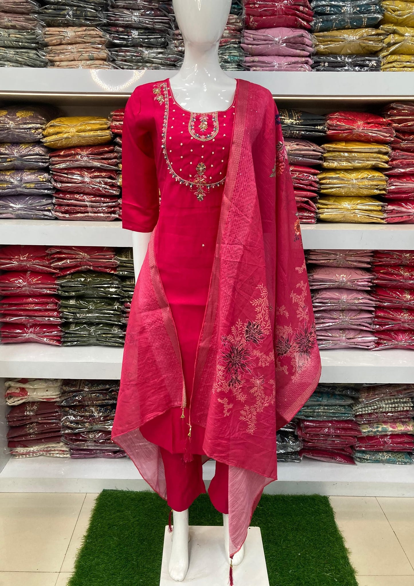 Women Kurtha suit- Multiple colors